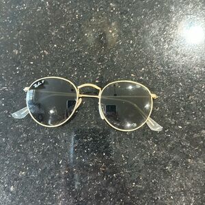 Round Medal Ray Bans Sunglasses Polished Gold